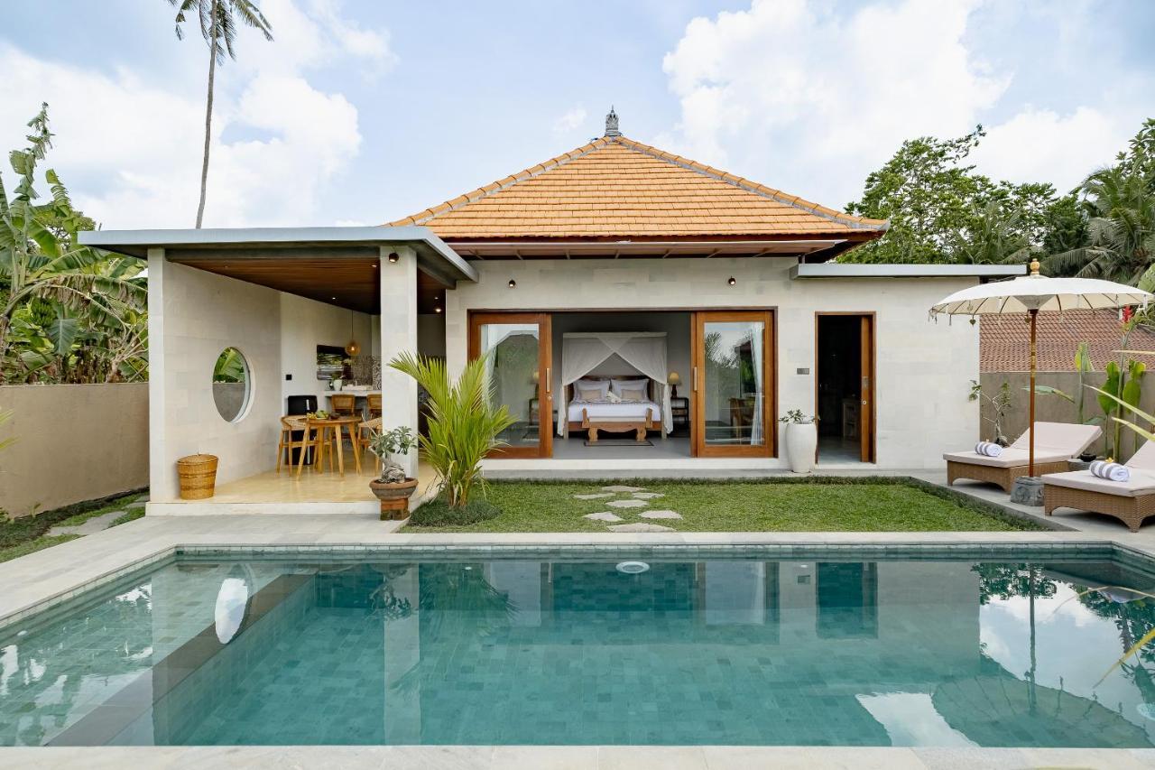 Suarga Loka Ubud Villa Exterior photo