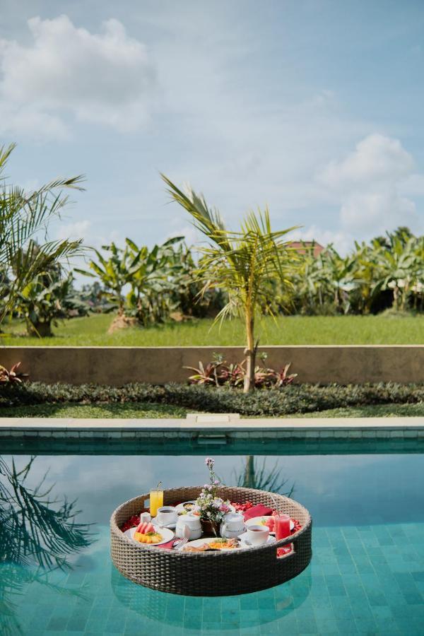 Suarga Loka Ubud Villa Exterior photo