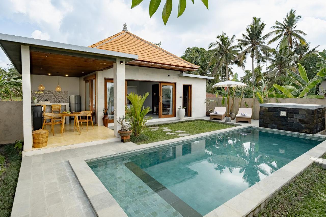 Suarga Loka Ubud Villa Exterior photo