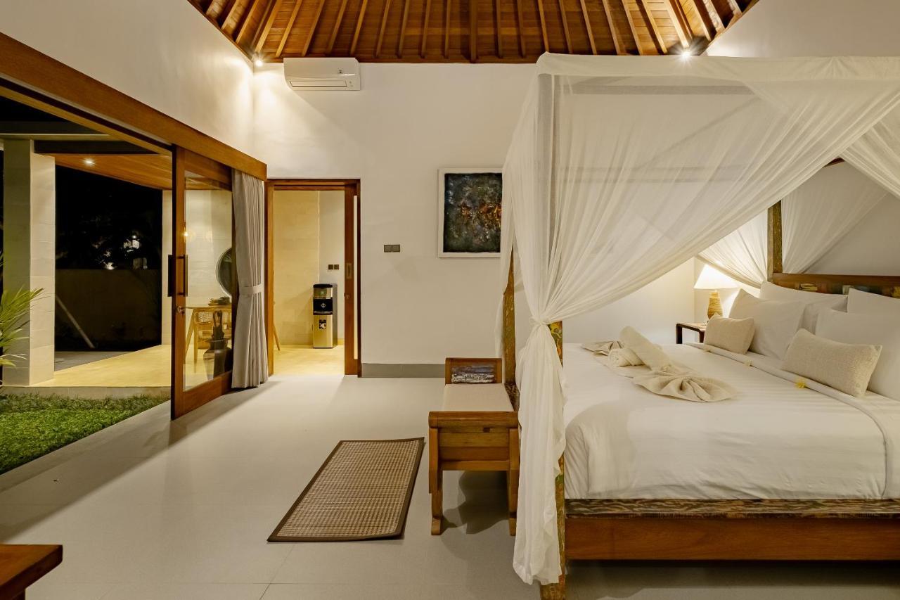 Suarga Loka Ubud Villa Exterior photo