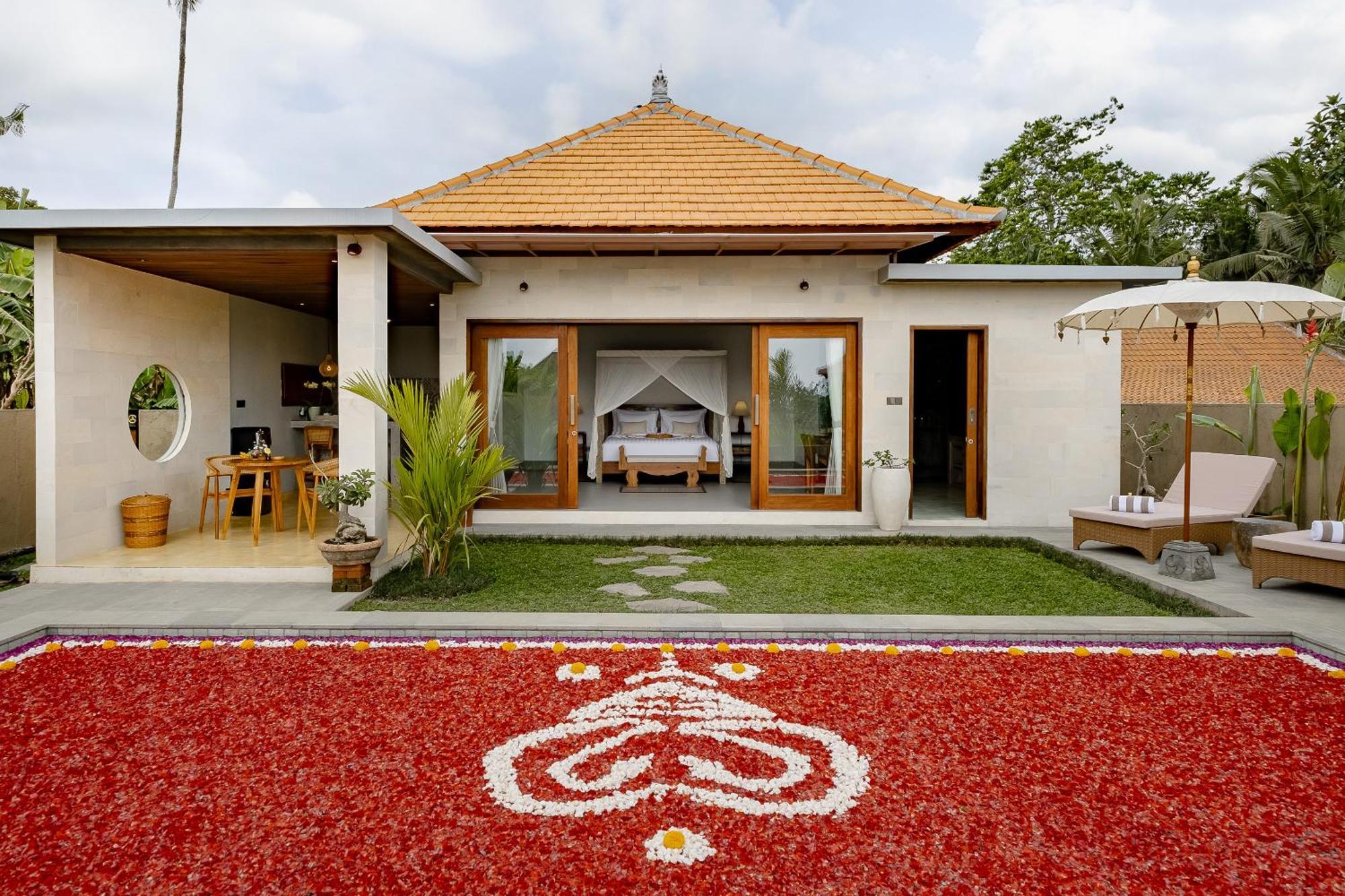 Suarga Loka Ubud Villa Exterior photo