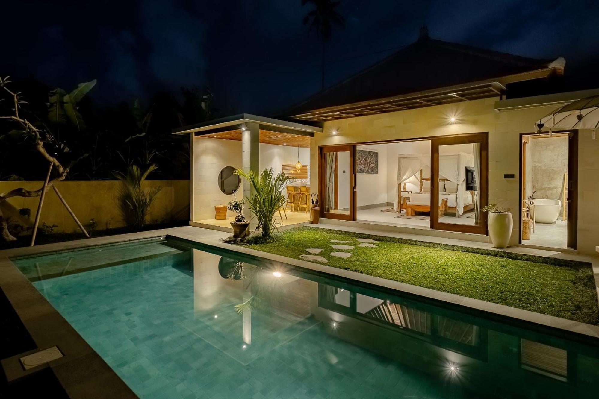 Suarga Loka Ubud Villa Exterior photo